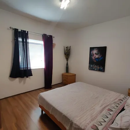 With Private Parking Self Check In Appartement *