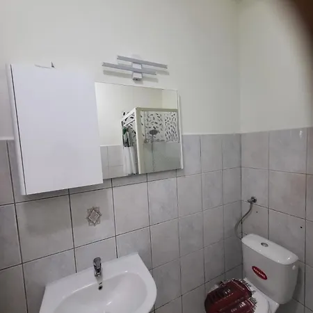 With Private Parking Self Check In Apartment Pula
