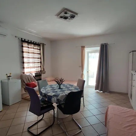 Apartamento With Private Parking Self Check In